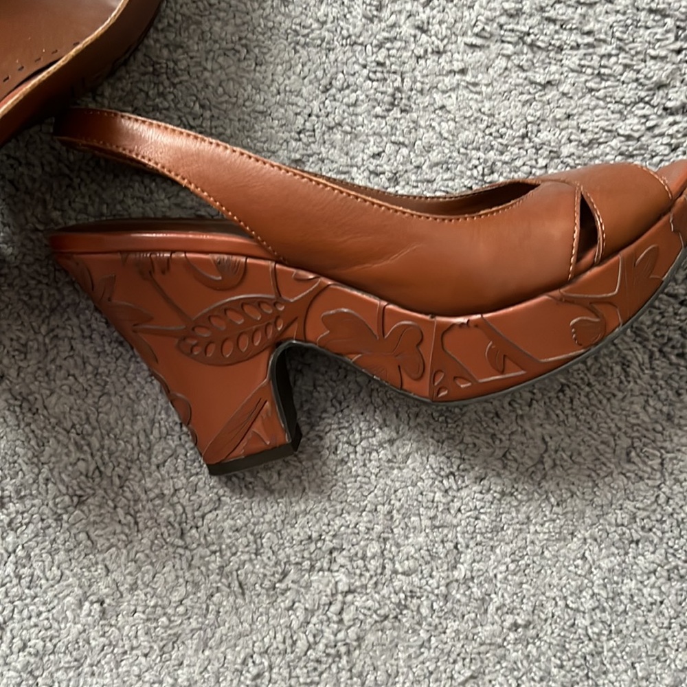 Wedges - Picture 2 of 3